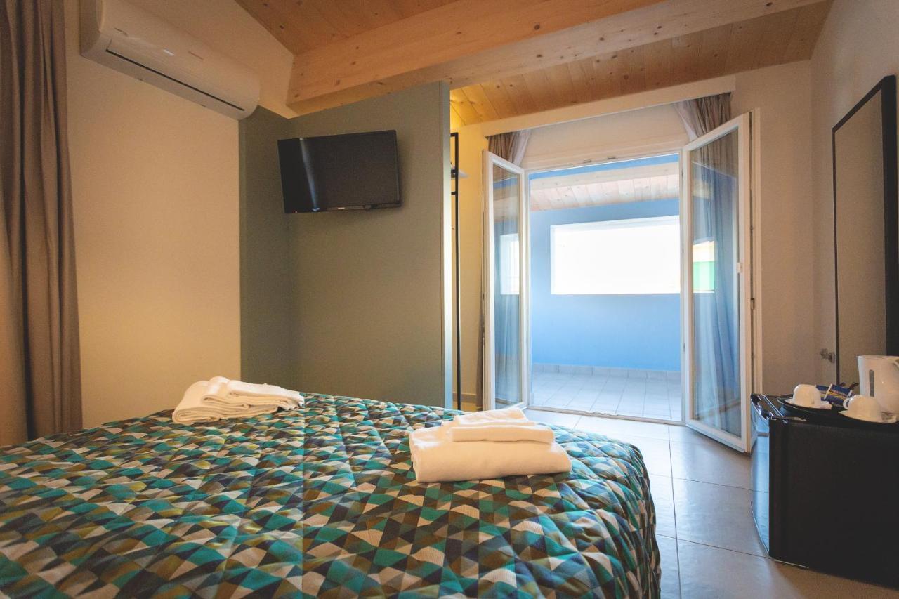 Via Siena 4 - Suites & Rooms Marina di Cecina Exterior foto